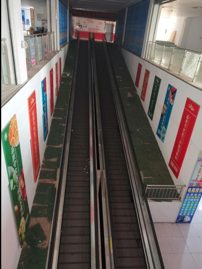 ��**���µ�**�����b��b�޼���Ʒ�M���Ј��r���u��